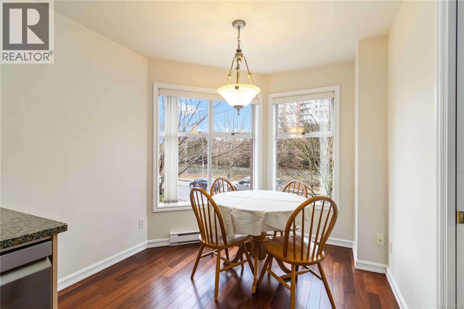 203 165 Kimta Rd, Victoria, British Columbia  V9A 7P1 - Photo 11 - 1024722