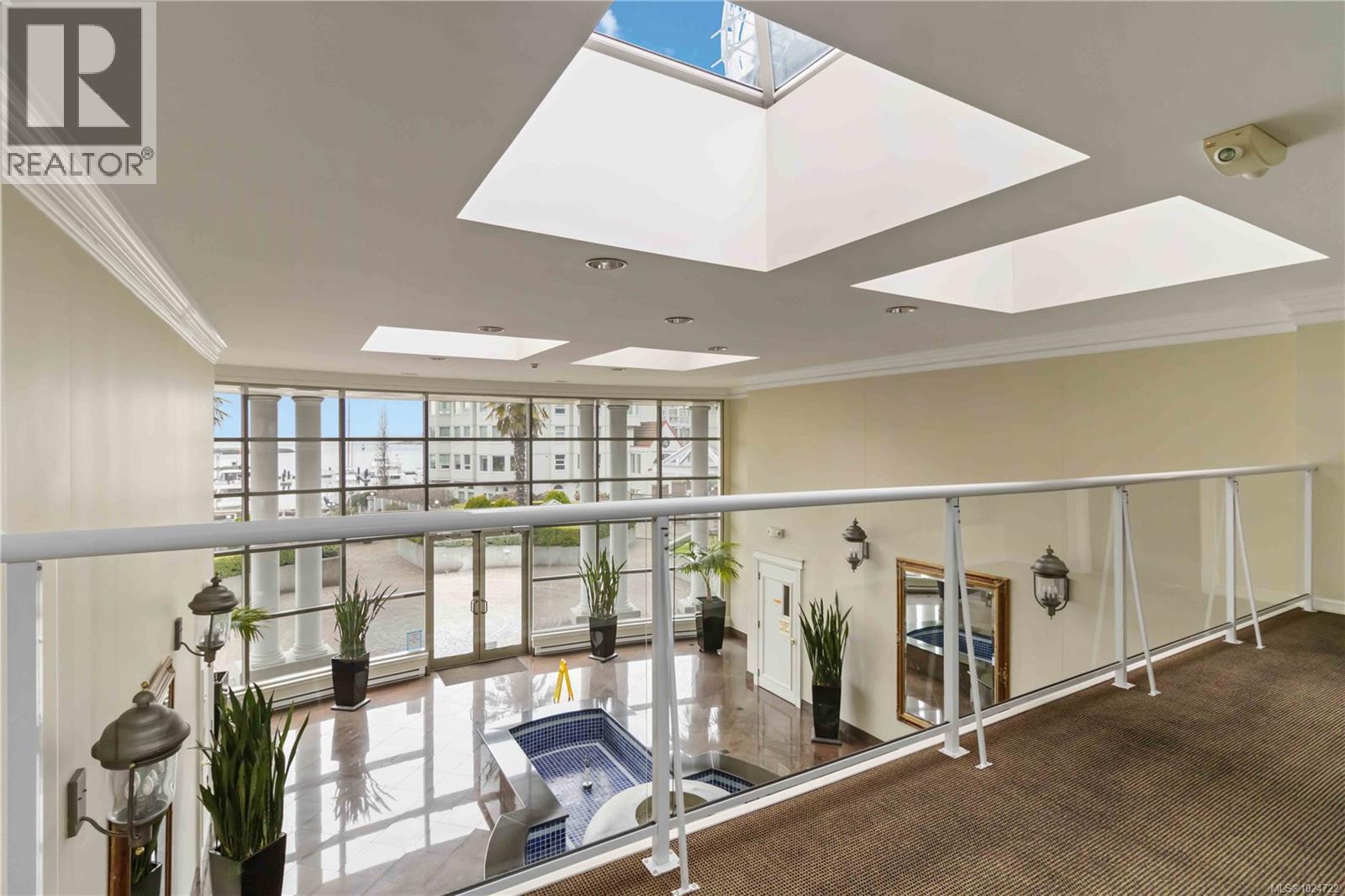 203 165 Kimta Rd, Victoria, British Columbia  V9A 7P1 - Photo 5 - 1024722