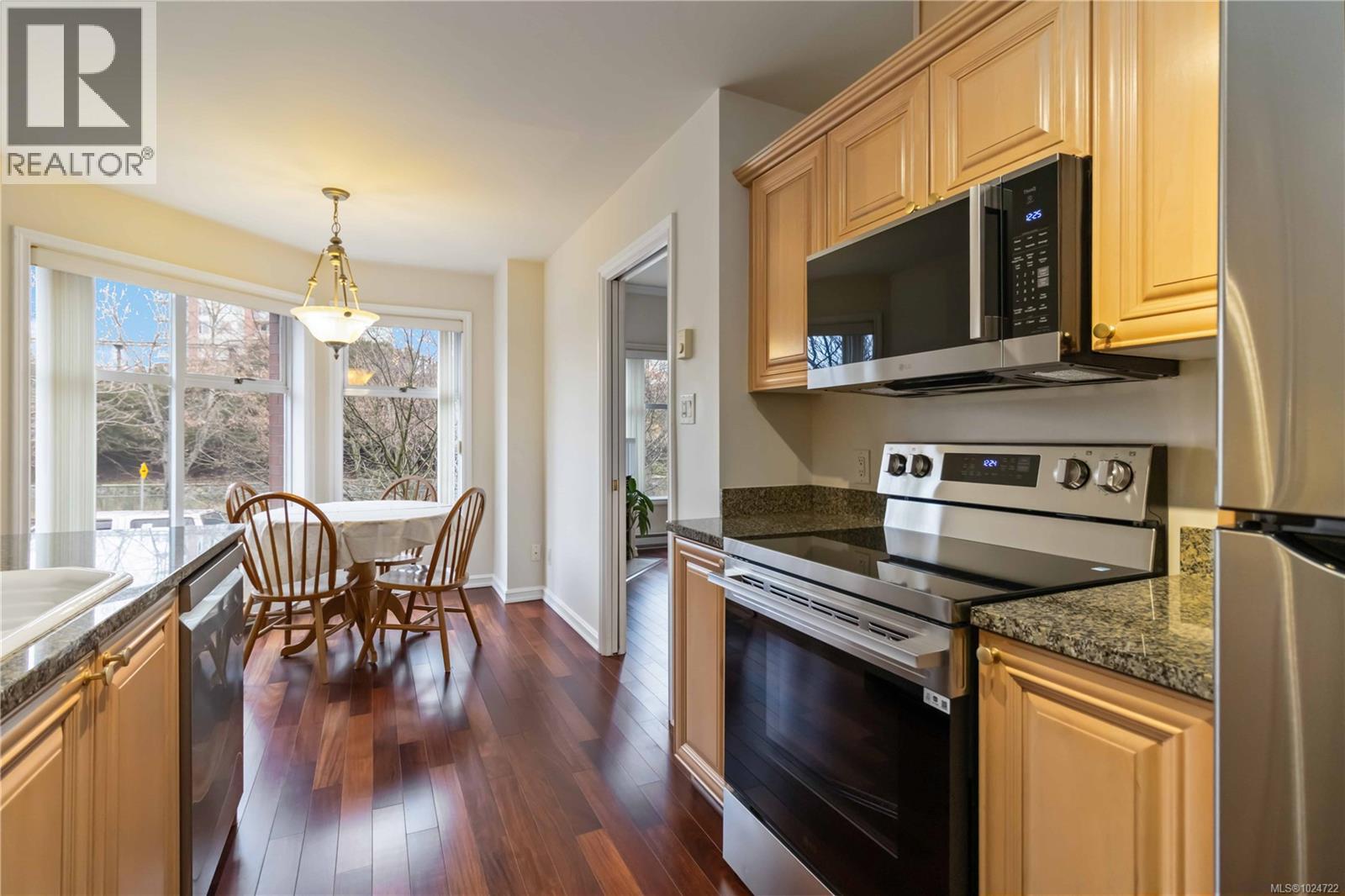 203 165 Kimta Rd, Victoria, British Columbia  V9A 7P1 - Photo 12 - 1024722