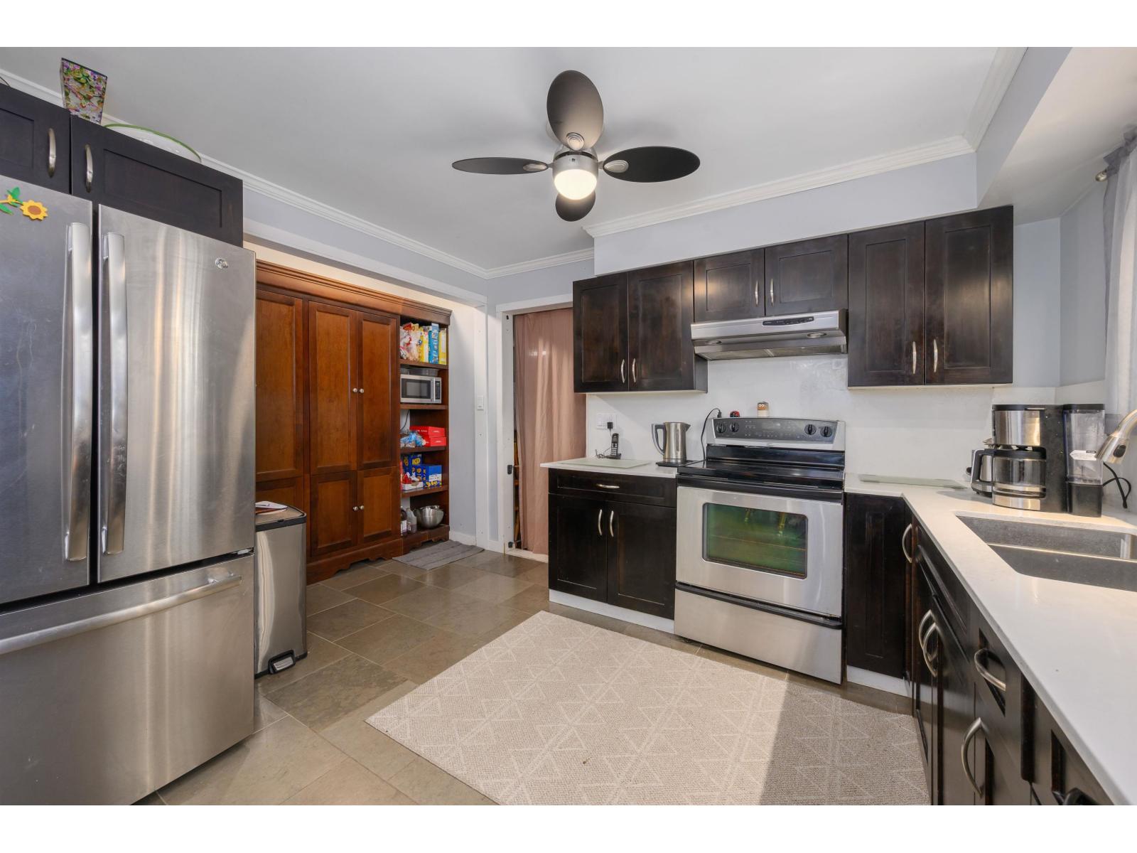 34327 Catchpole Avenue, Mission, British Columbia  V2V 6P2 - Photo 7 - R3084642