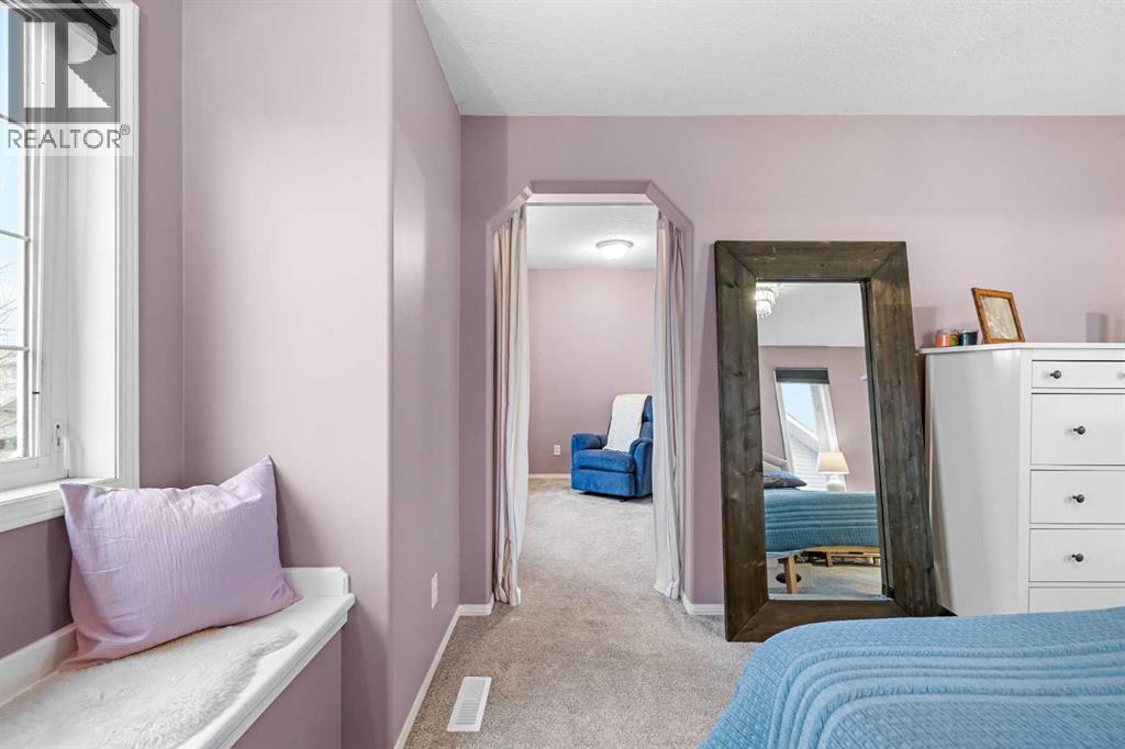 62 Canoe Circle Sw, Airdrie, Alberta  T4B 2L6 - Photo 20 - A2276684