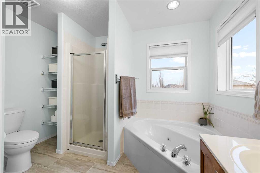 62 Canoe Circle Sw, Airdrie, Alberta  T4B 2L6 - Photo 23 - A2276684