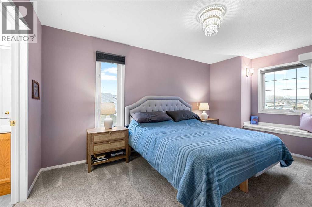 62 Canoe Circle Sw, Airdrie, Alberta  T4B 2L6 - Photo 18 - A2276684