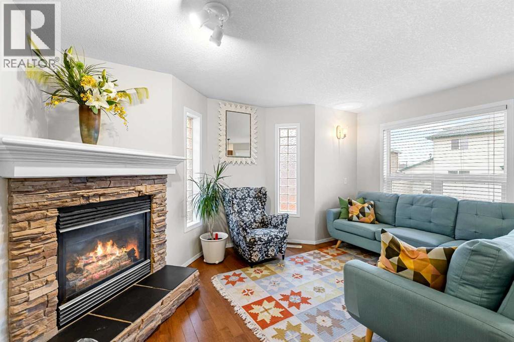 62 Canoe Circle Sw, Airdrie, Alberta  T4B 2L6 - Photo 7 - A2276684