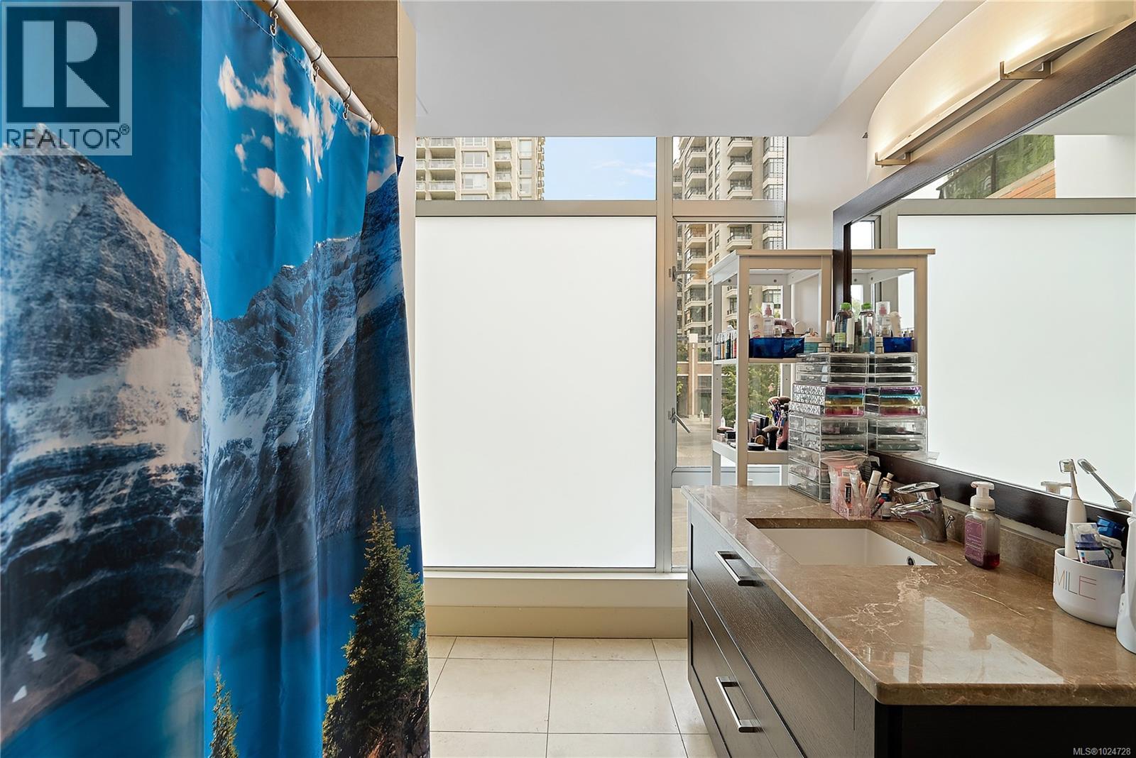 S204 737 Humboldt St, Victoria, British Columbia  V8W 1B1 - Photo 14 - 1024728