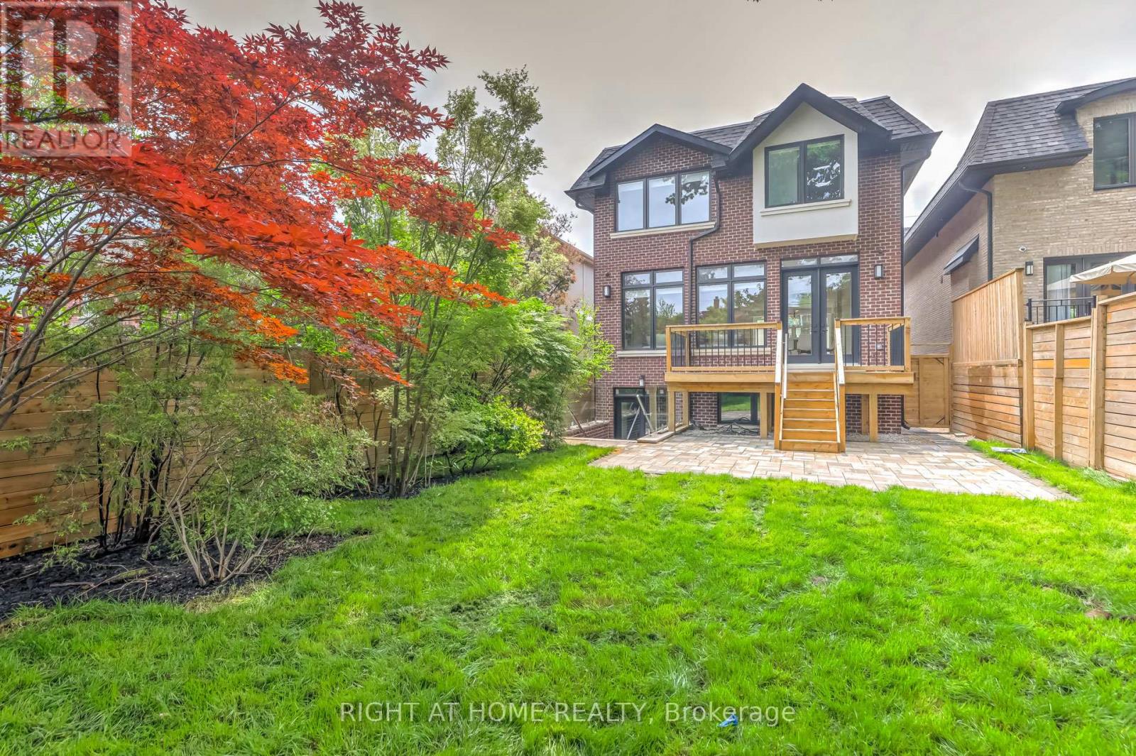 102 Parklea Drive, Toronto, Ontario  M4G 2J8 - Photo 48 - C12744042