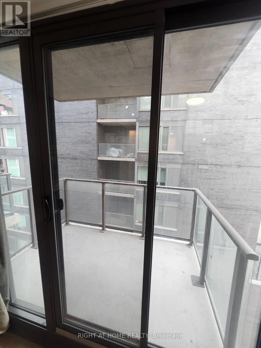 1301 - 111 Bathurst Street, Toronto, Ontario M5V 0M9 - Photo 25 - C12744054