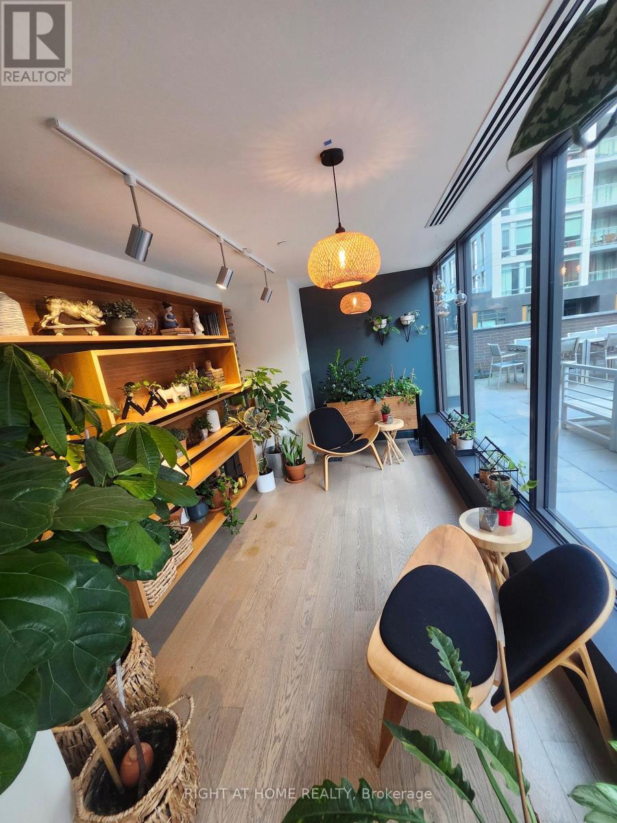 1301 - 111 Bathurst Street, Toronto, Ontario M5V 0M9 - Photo 34 - C12744054