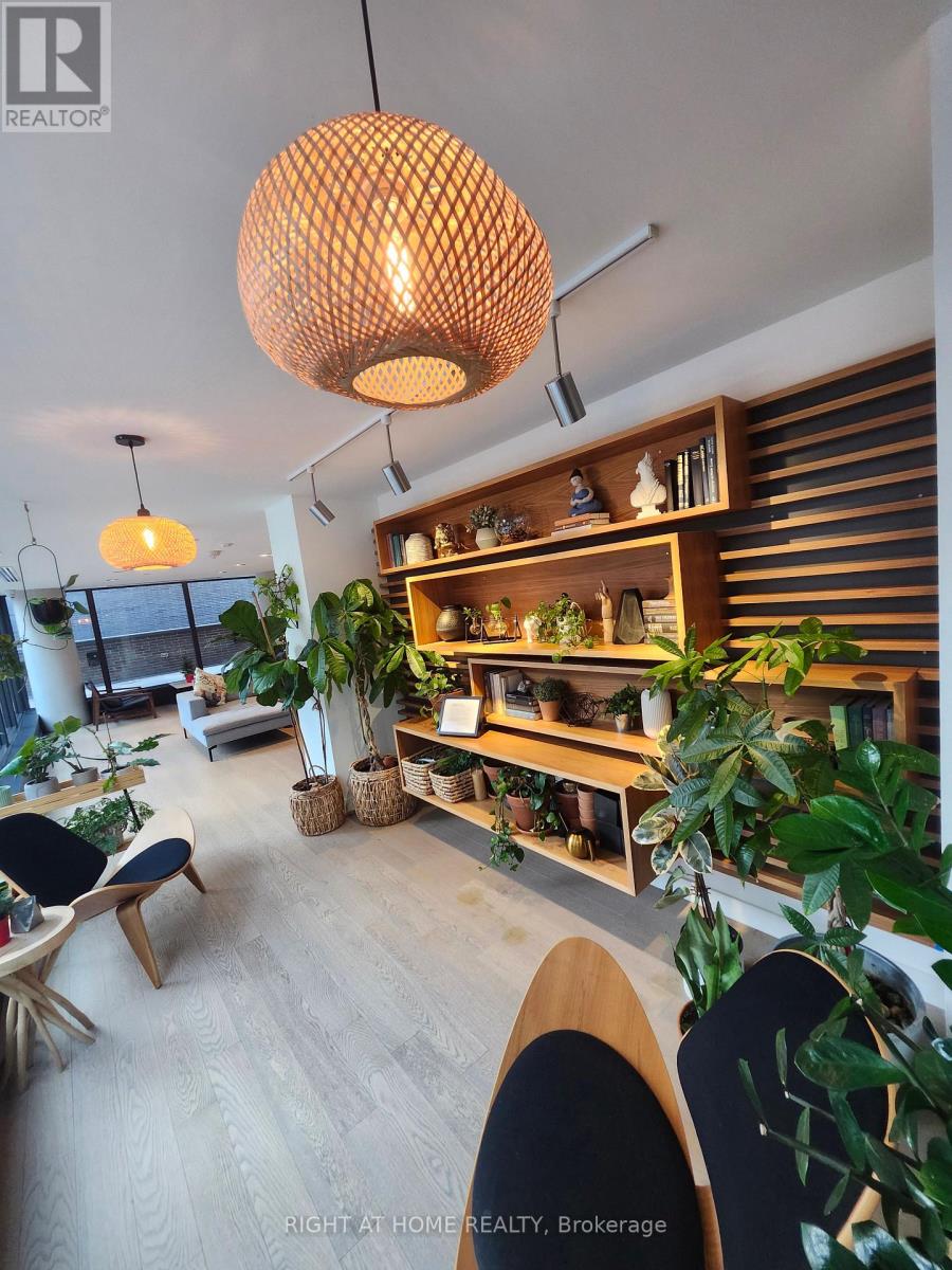 1301 - 111 Bathurst Street, Toronto, Ontario M5V 0M9 - Photo 35 - C12744054