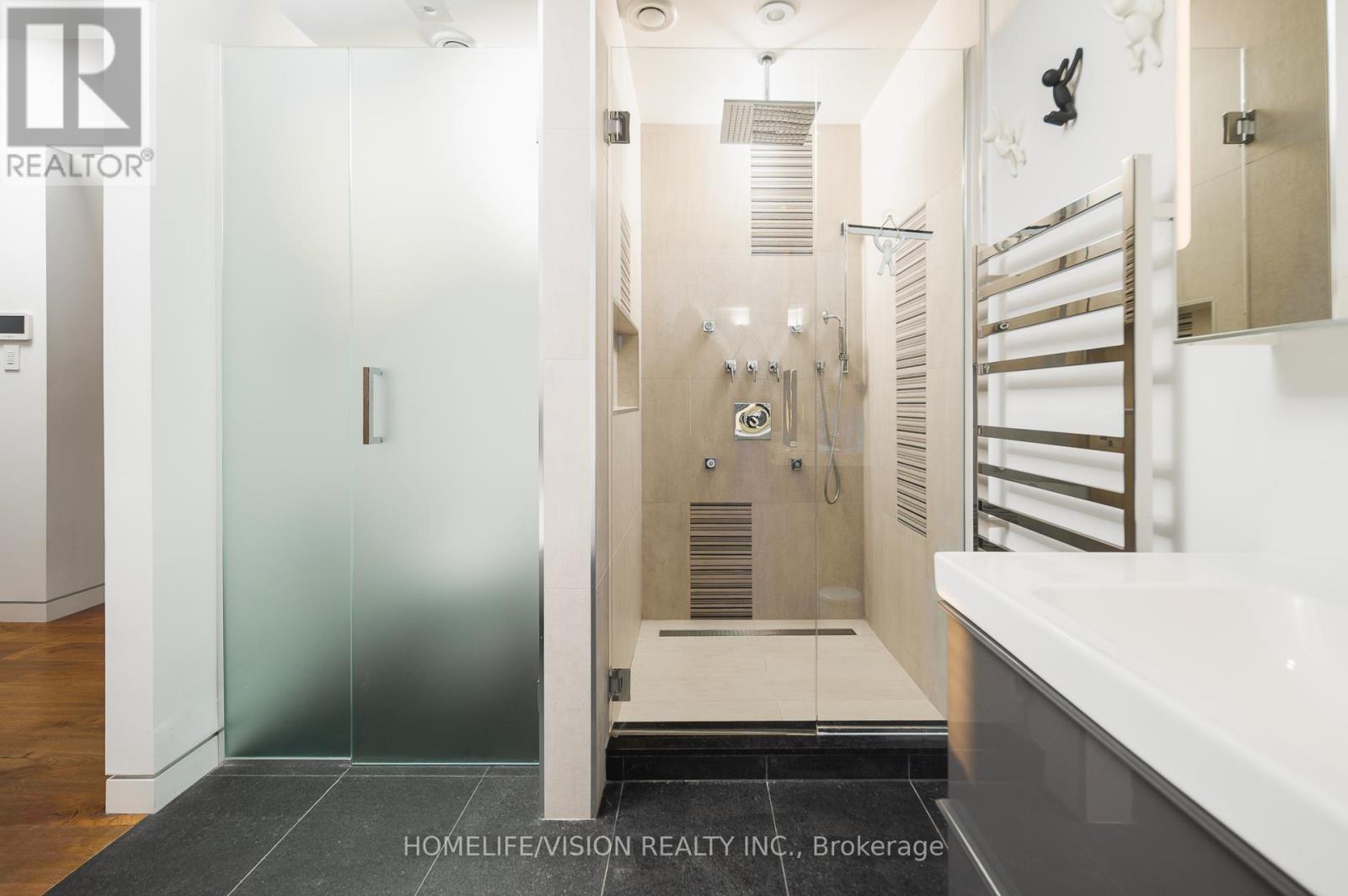 4 Astley Avenue, Toronto, Ontario  M4W 3B4 - Photo 17 - C12744064