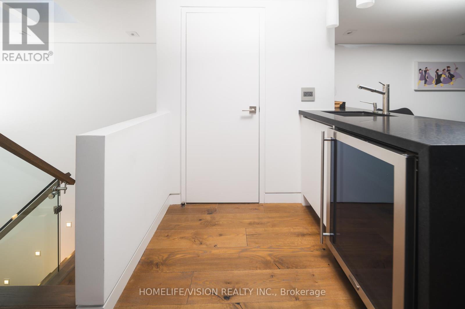 4 Astley Avenue, Toronto, Ontario  M4W 3B4 - Photo 26 - C12744064