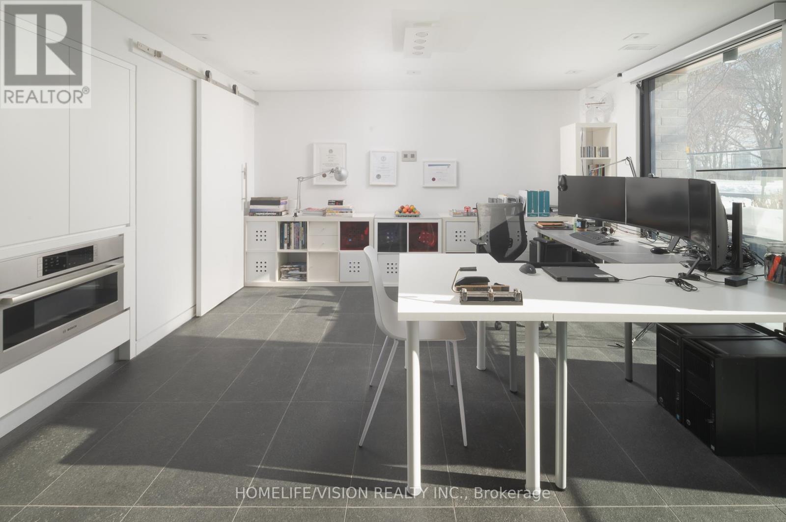 4 Astley Avenue, Toronto, Ontario  M4W 3B4 - Photo 30 - C12744064