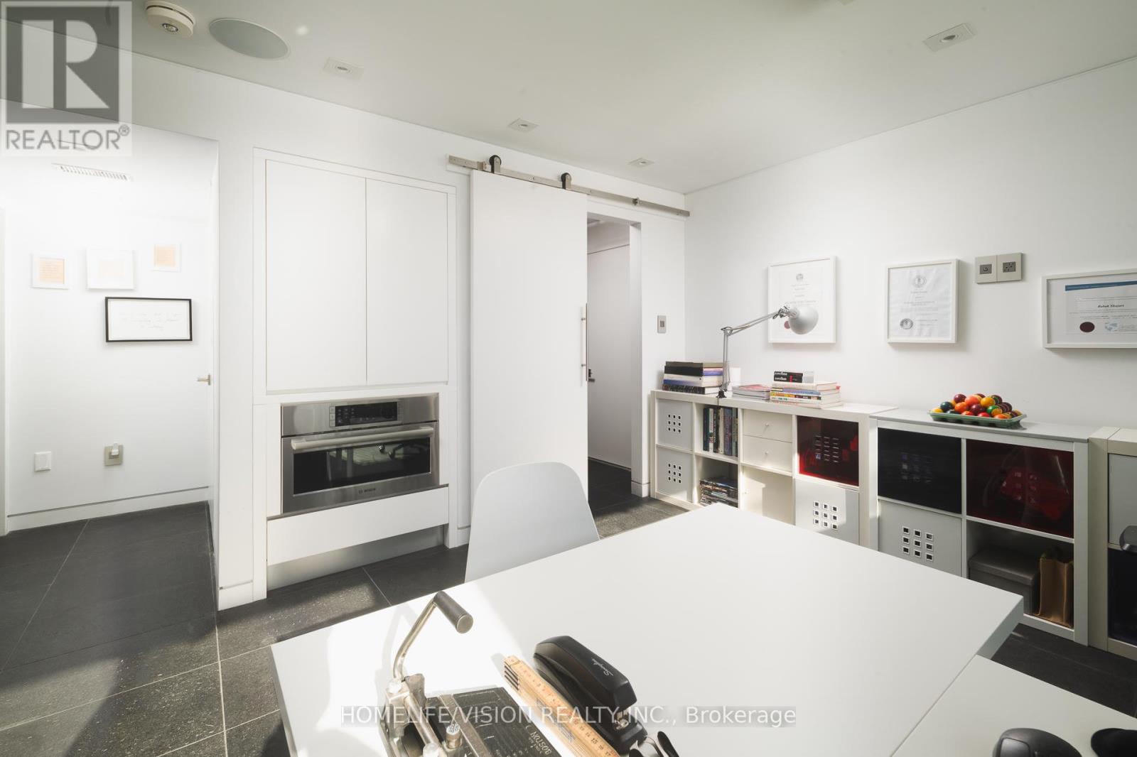 4 Astley Avenue, Toronto, Ontario  M4W 3B4 - Photo 32 - C12744064