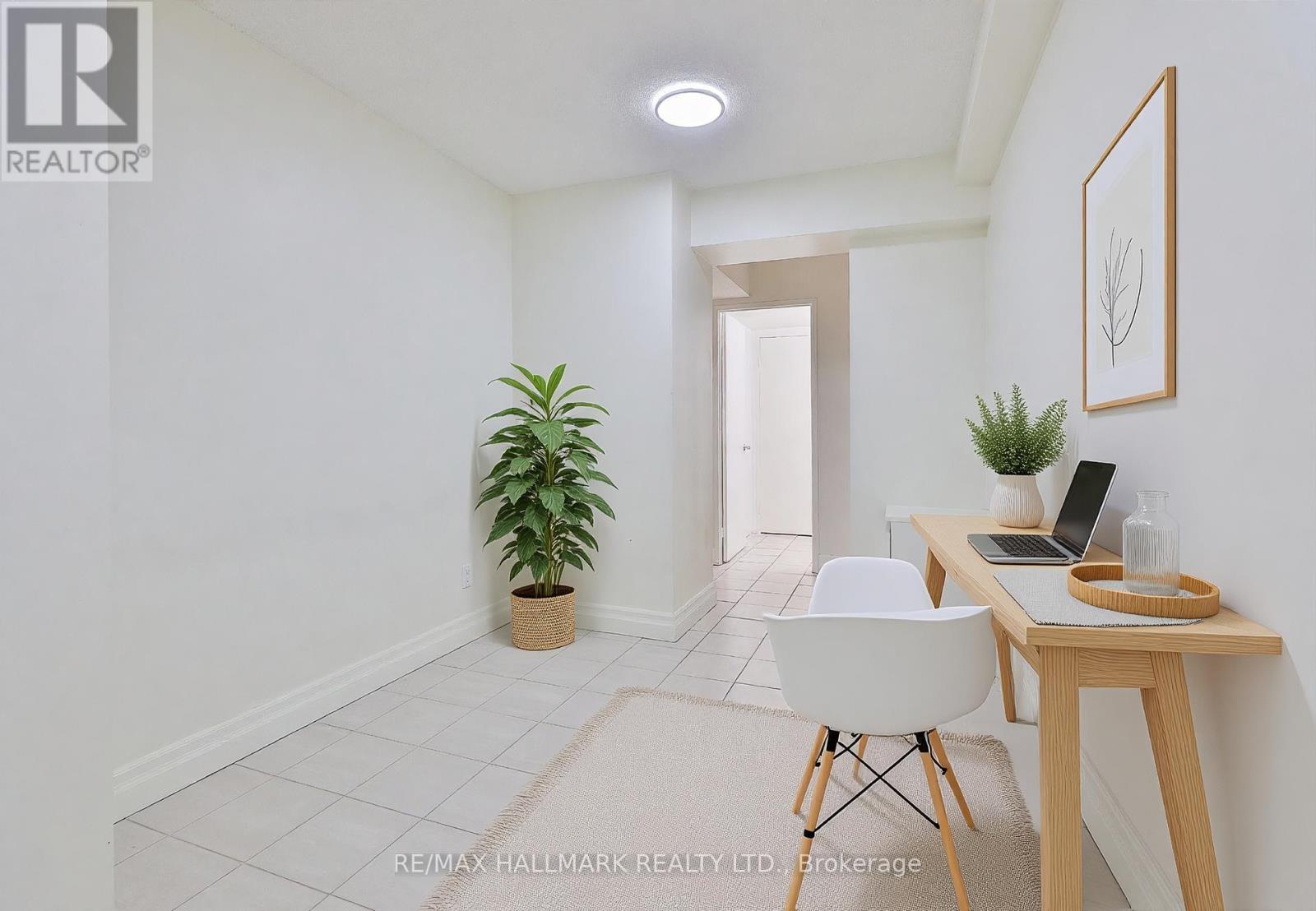 1805 - 633 Bay Street, Toronto, Ontario  M5G 2G4 - Photo 10 - C12744098