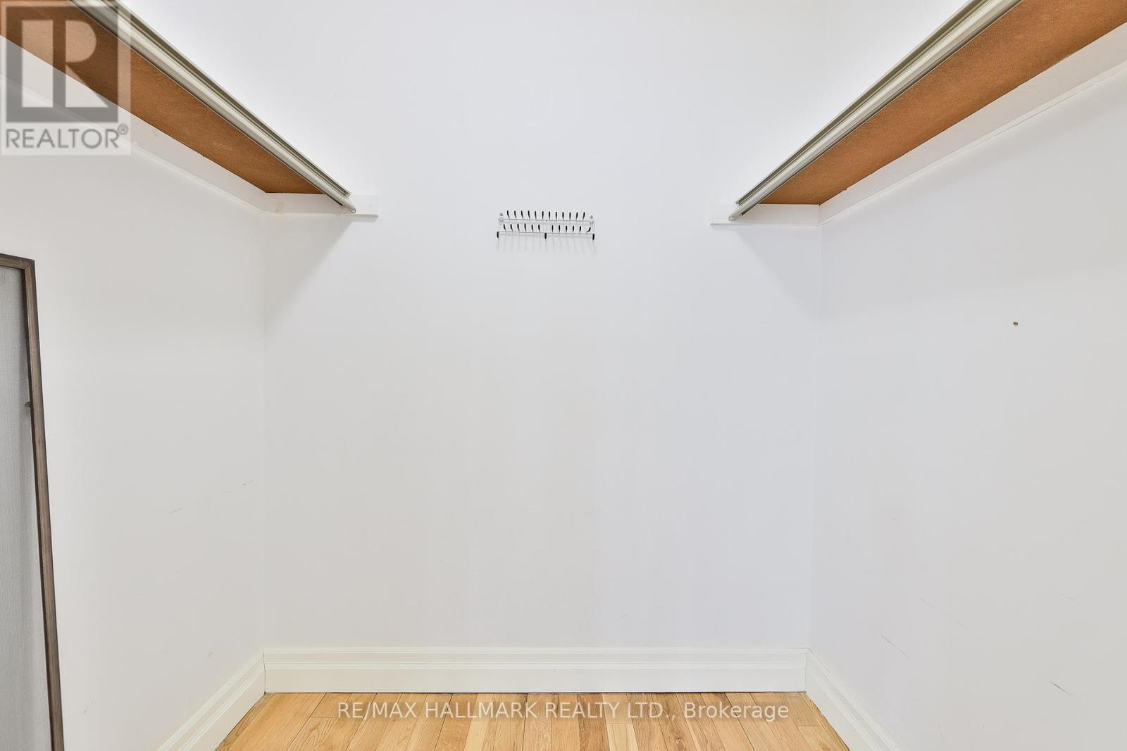 1805 - 633 Bay Street, Toronto, Ontario  M5G 2G4 - Photo 6 - C12744098