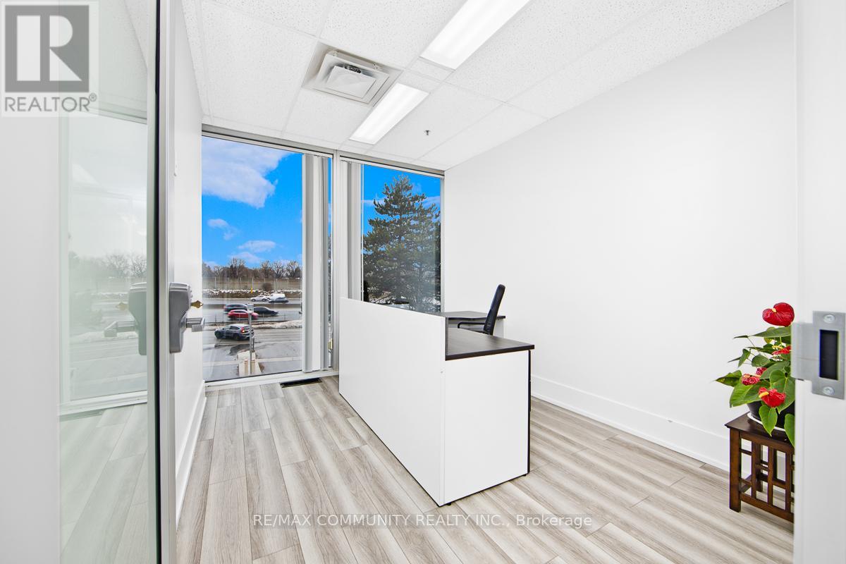 212 - 105 Gordon Baker Road, Toronto, Ontario  M2H 3P8 - Photo 11 - C12744104
