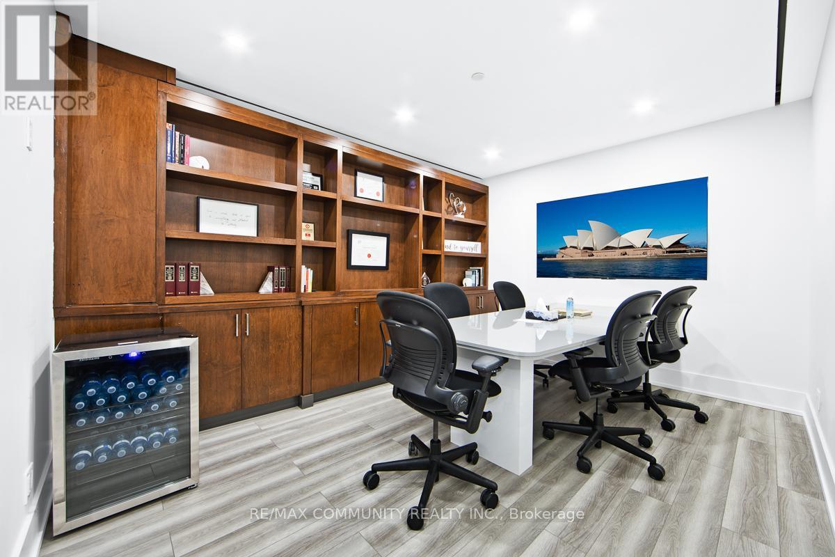 212 - 105 Gordon Baker Road, Toronto, Ontario  M2H 3P8 - Photo 3 - C12744104