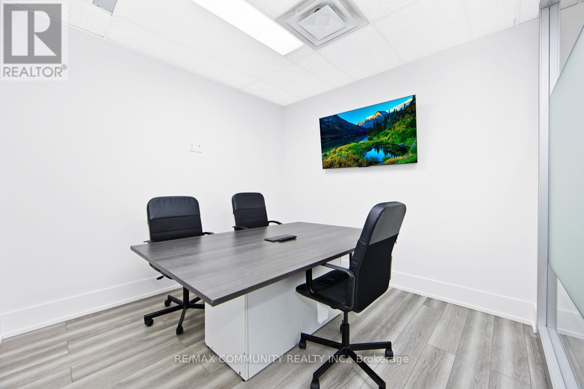 212 - 105 Gordon Baker Road, Toronto, Ontario  M2H 3P8 - Photo 5 - C12744104