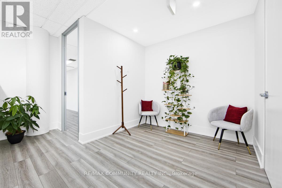 212 - 105 Gordon Baker Road, Toronto, Ontario  M2H 3P8 - Photo 6 - C12744104