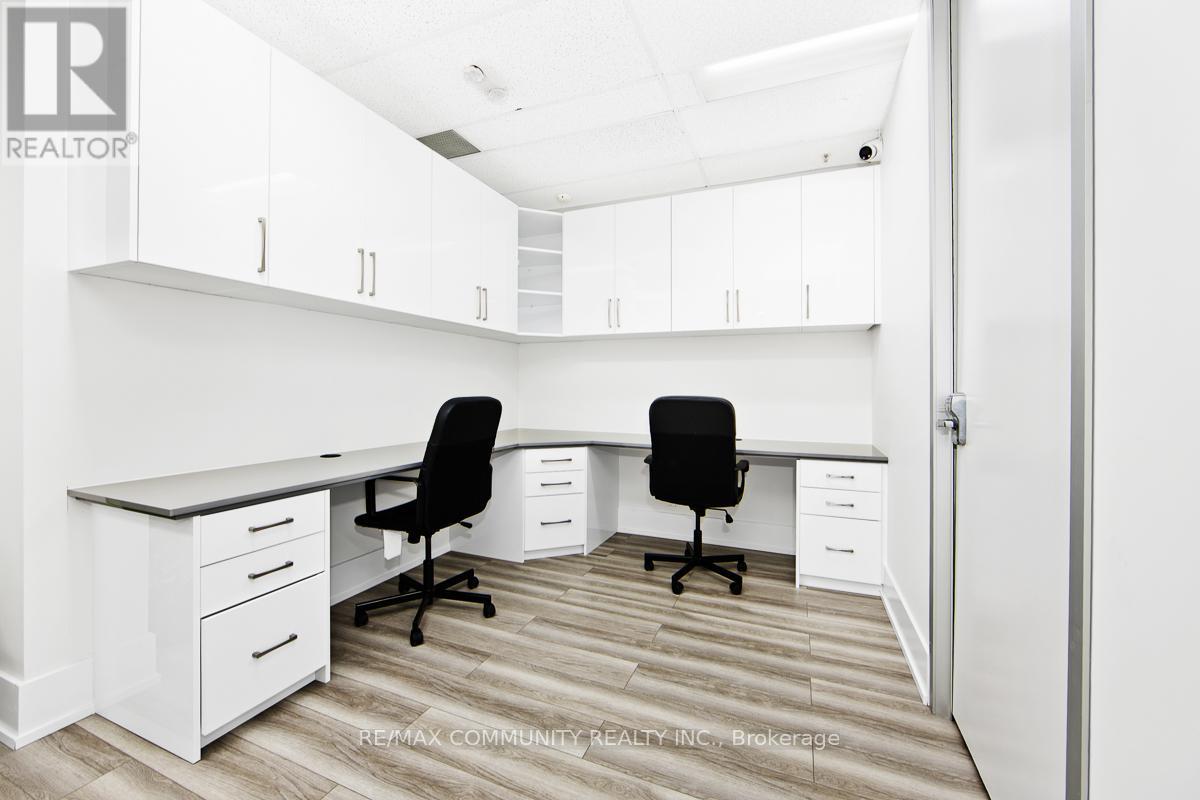 212 - 105 Gordon Baker Road, Toronto, Ontario  M2H 3P8 - Photo 7 - C12744104