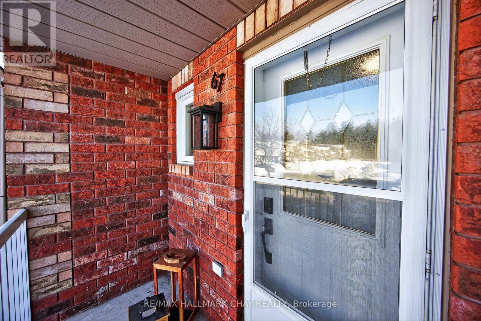 67 Parkside Crescent, Essa, Ontario  L3W 0K9 - Photo 6 - N12744076