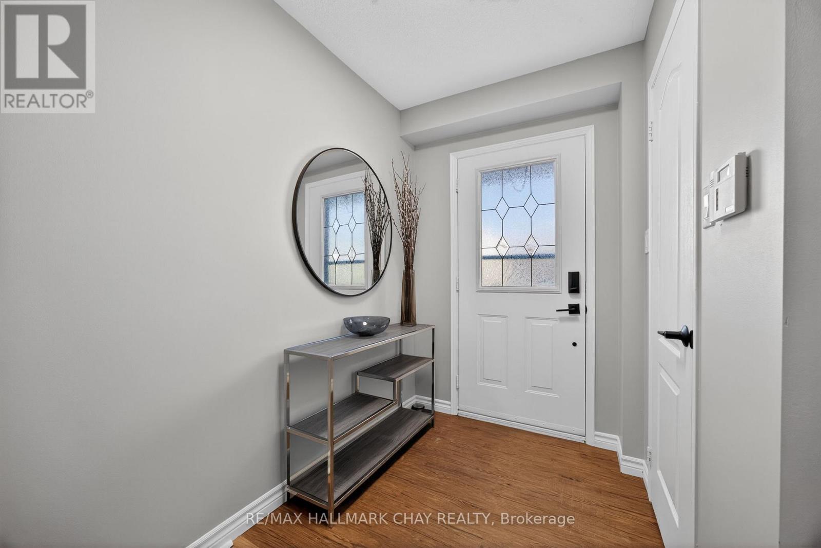 67 Parkside Crescent, Essa, Ontario  L3W 0K9 - Photo 7 - N12744076