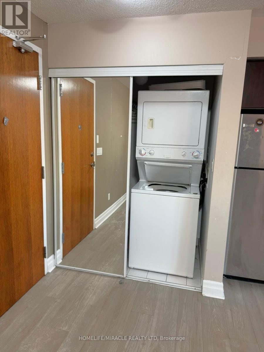 707 - 215 Queen Street E, Brampton, Ontario  L6W 0A9 - Photo 13 - W12737732