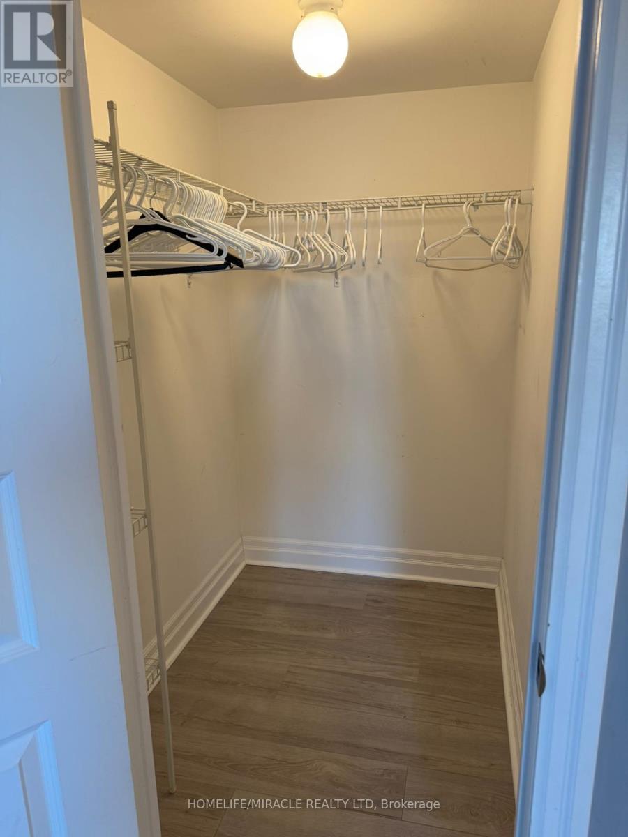 707 - 215 Queen Street E, Brampton, Ontario  L6W 0A9 - Photo 9 - W12737732