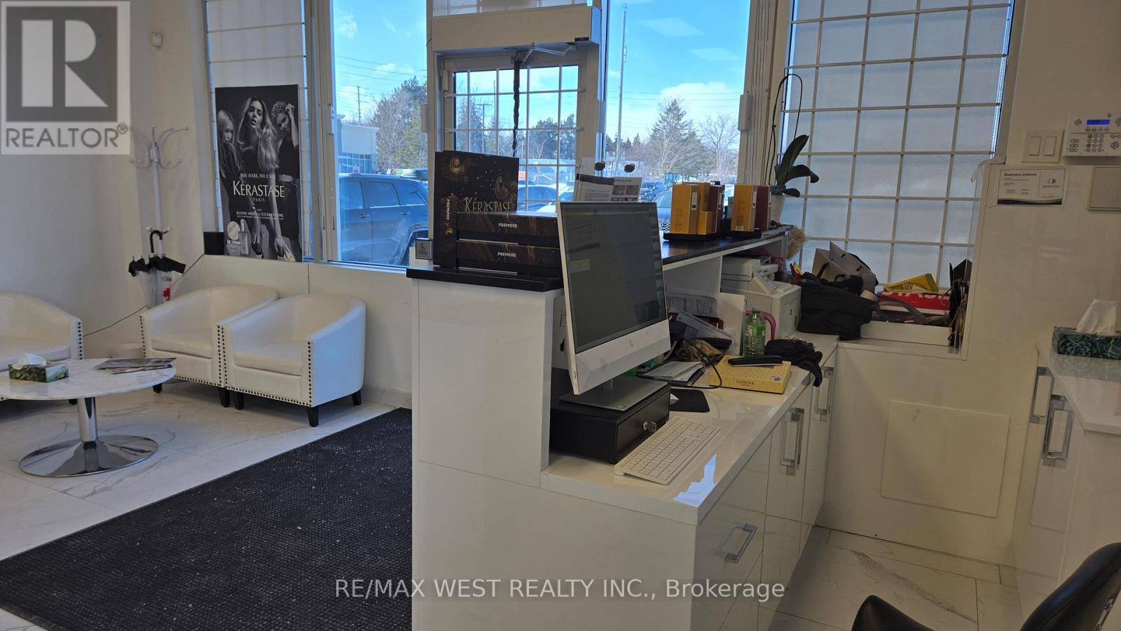 1 - 1903 Ironoak Way, Oakville, Ontario  L6H 0N1 - Photo 11 - W12744068