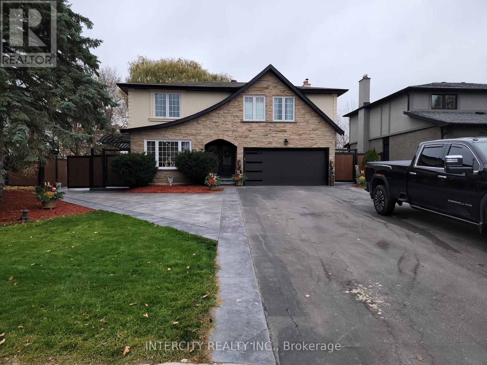 172 Bell Air Drive, Caledon, Ontario  L7E 2A2 - Photo 1 - W12744074