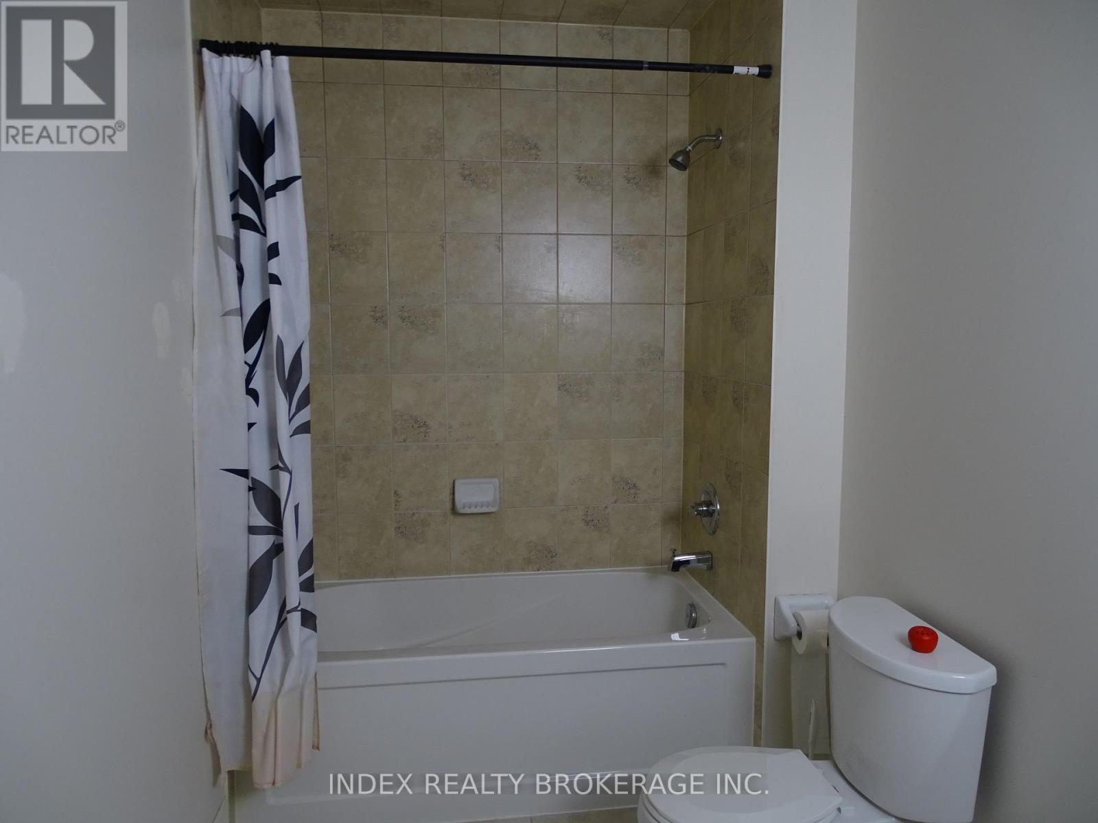 24 Llyod Sanderson Drive, Brampton, Ontario  L6Y 3A5 - Photo 9 - W12744094