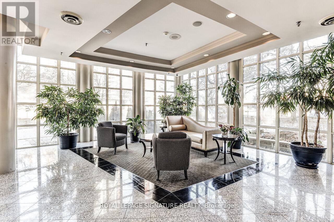 2208 - 50 Eglinton Avenue W, Mississauga, Ontario  L5R 3P5 - Photo 10 - W12744124