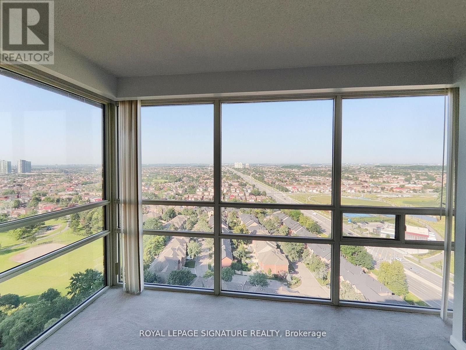 2208 - 50 Eglinton Avenue W, Mississauga, Ontario  L5R 3P5 - Photo 5 - W12744124