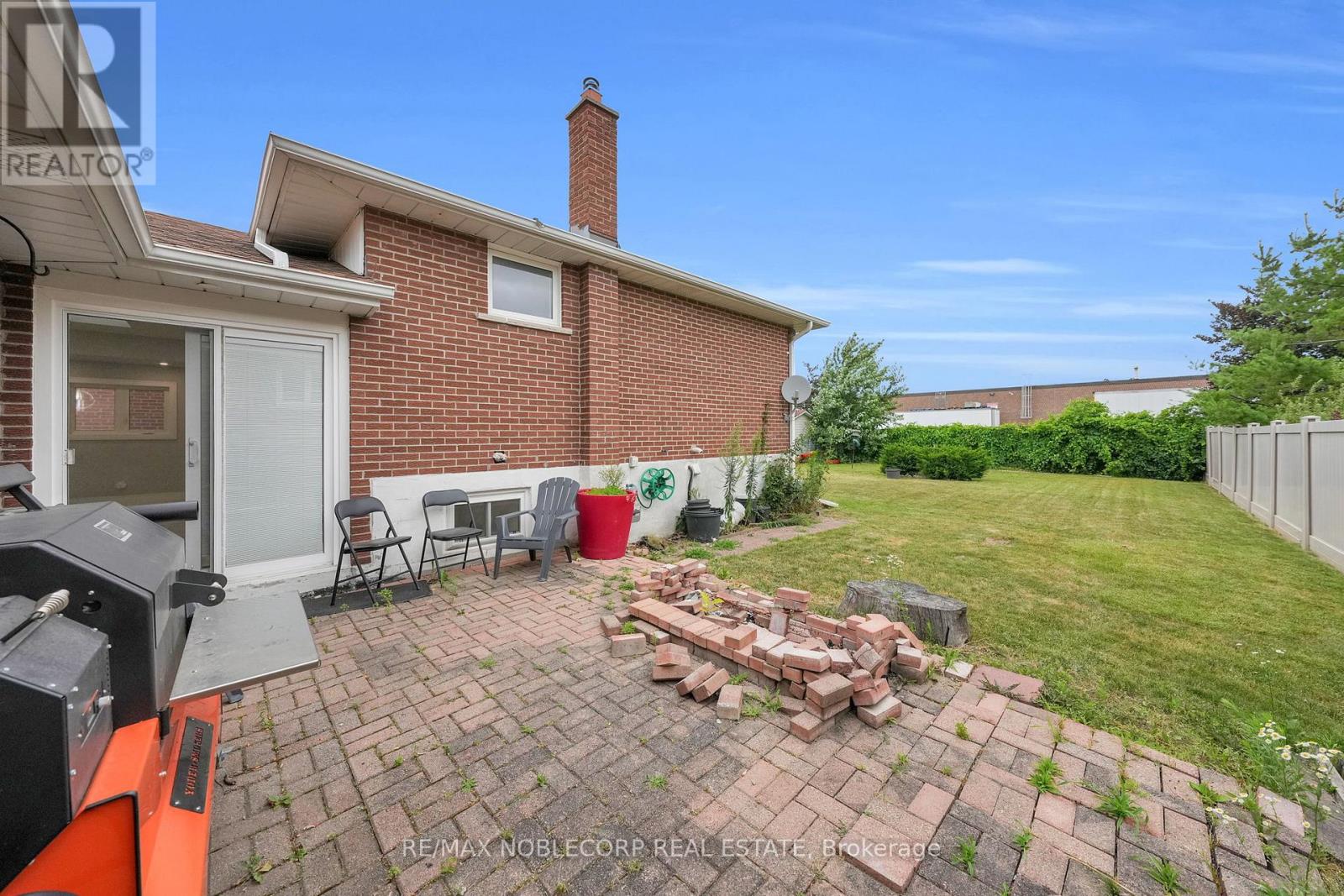 2515 Hensall Street, Mississauga, Ontario  L5A 2T1 - Photo 40 - W12744126