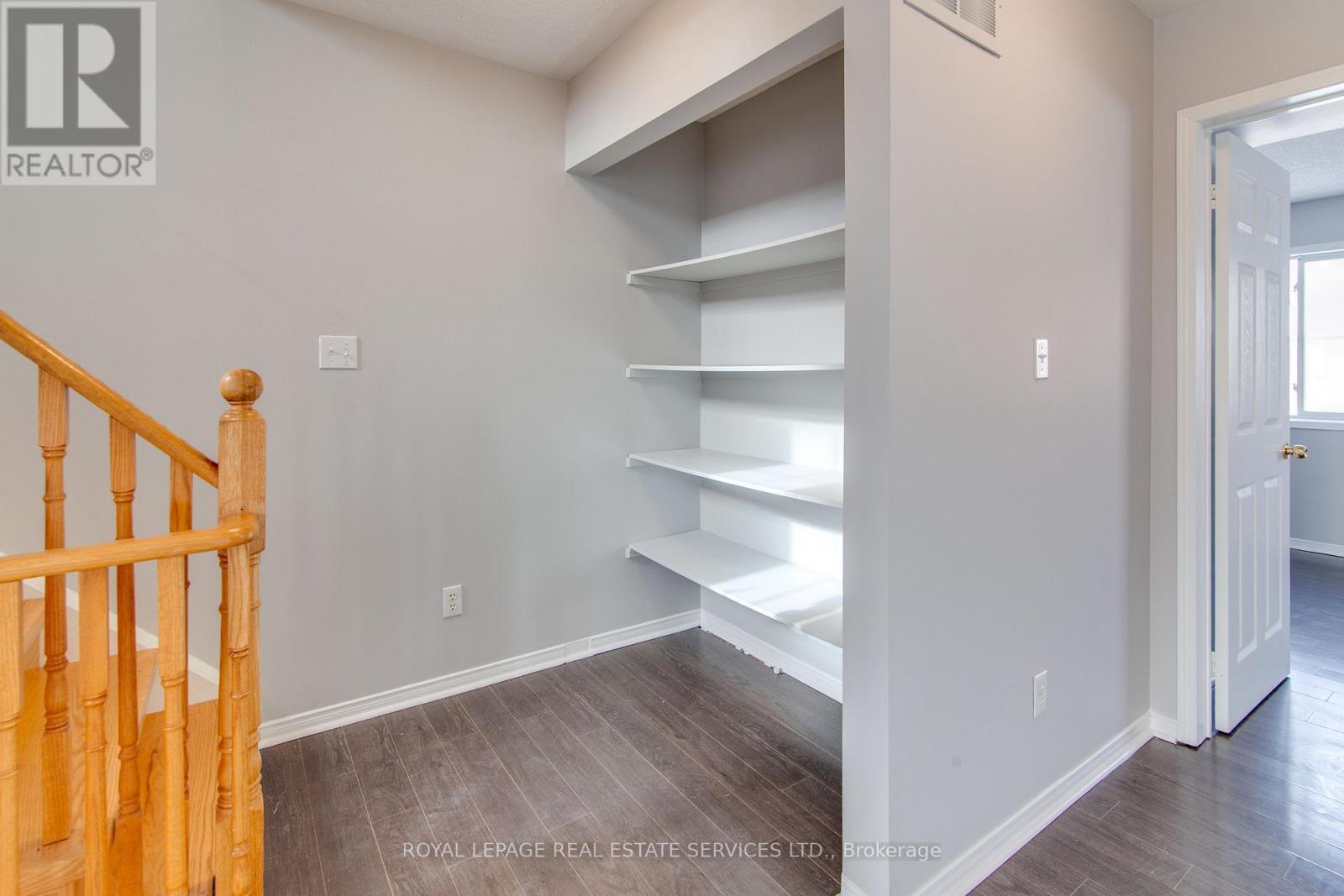 2162 St Clair Avenue W, Toronto, Ontario  M6N 5C1 - Photo 22 - W12744132