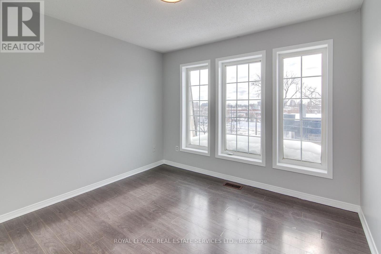 2162 St Clair Avenue W, Toronto, Ontario  M6N 5C1 - Photo 29 - W12744132