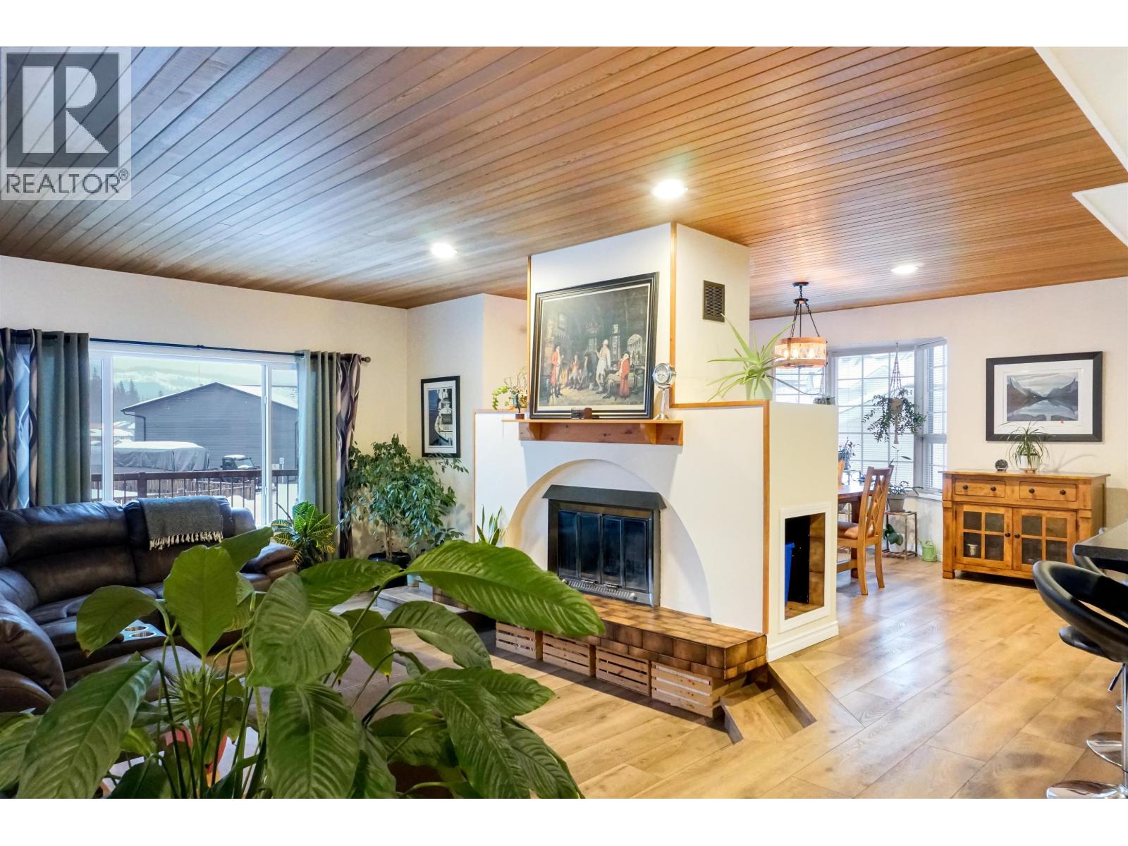 54 Smith Street, Kitimat, British Columbia  V8C 2R5 - Photo 3 - R3085021