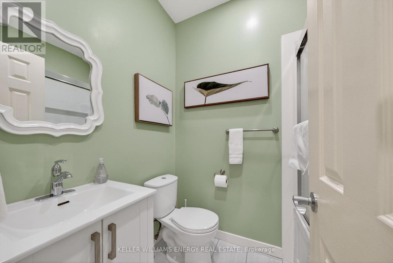 1 Lake Street, Prince Edward County (Picton Ward), Ontario K0K 2T0 - Photo 10 - X12744192