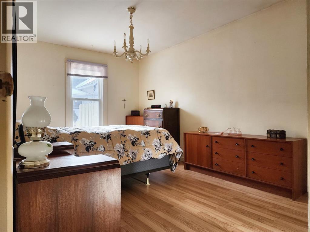 5213 2nd Street West, Claresholm, Alberta  T0L 0T0 - Photo 10 - A2277205