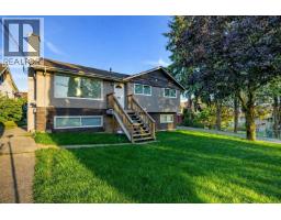 371 BLUE MOUNTAIN STREET, Coquitlam, British Columbia