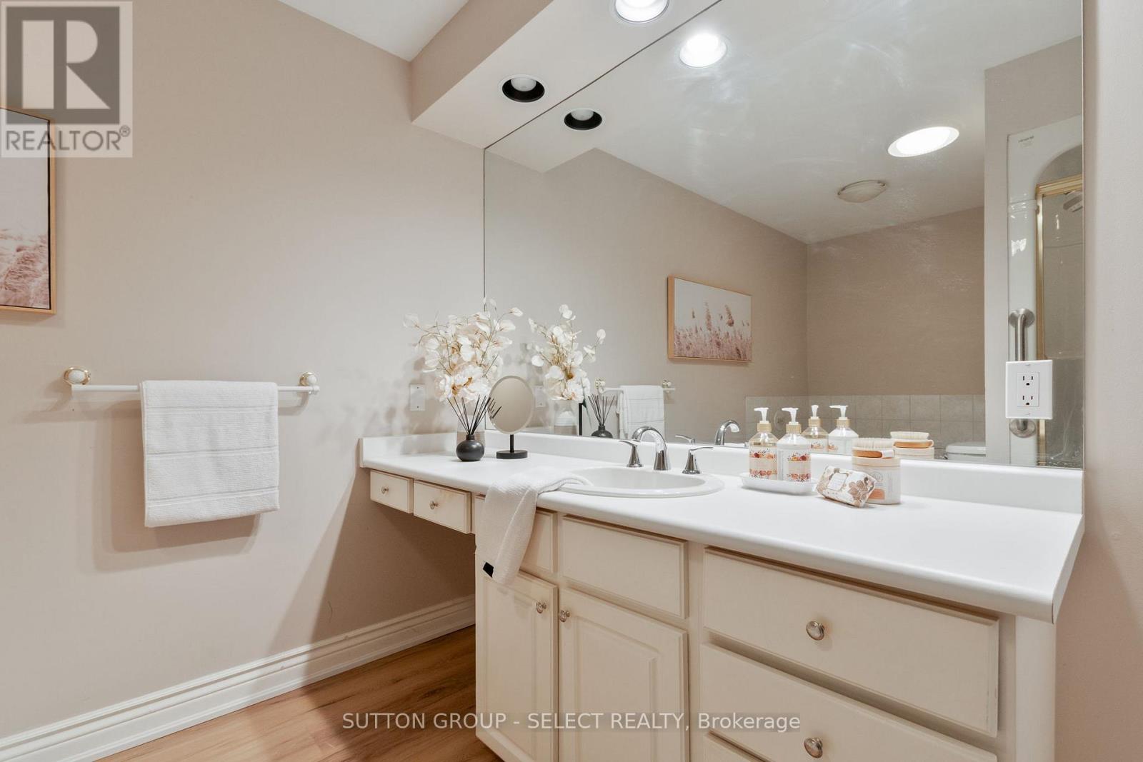 21 - 40 Quinella Drive, London South, Ontario  N6K 4K9 - Photo 26 - X12744160