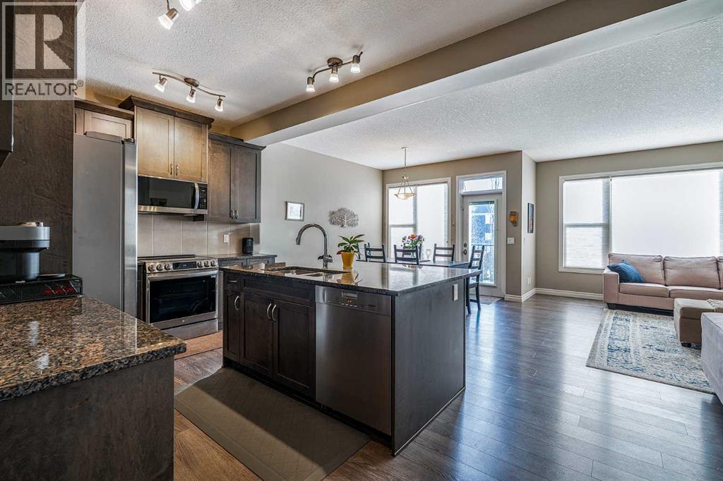 1156 Hillcrest Lane Sw, Airdrie, Alberta  T4B 3W2 - Photo 7 - A2280056