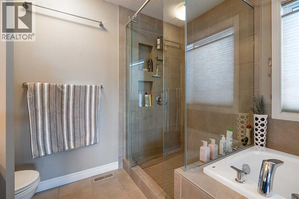 1156 Hillcrest Lane Sw, Airdrie, Alberta  T4B 3W2 - Photo 28 - A2280056