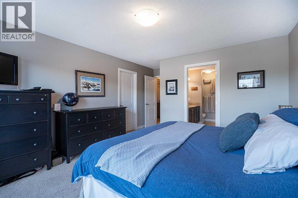 1156 Hillcrest Lane Sw, Airdrie, Alberta  T4B 3W2 - Photo 19 - A2280056