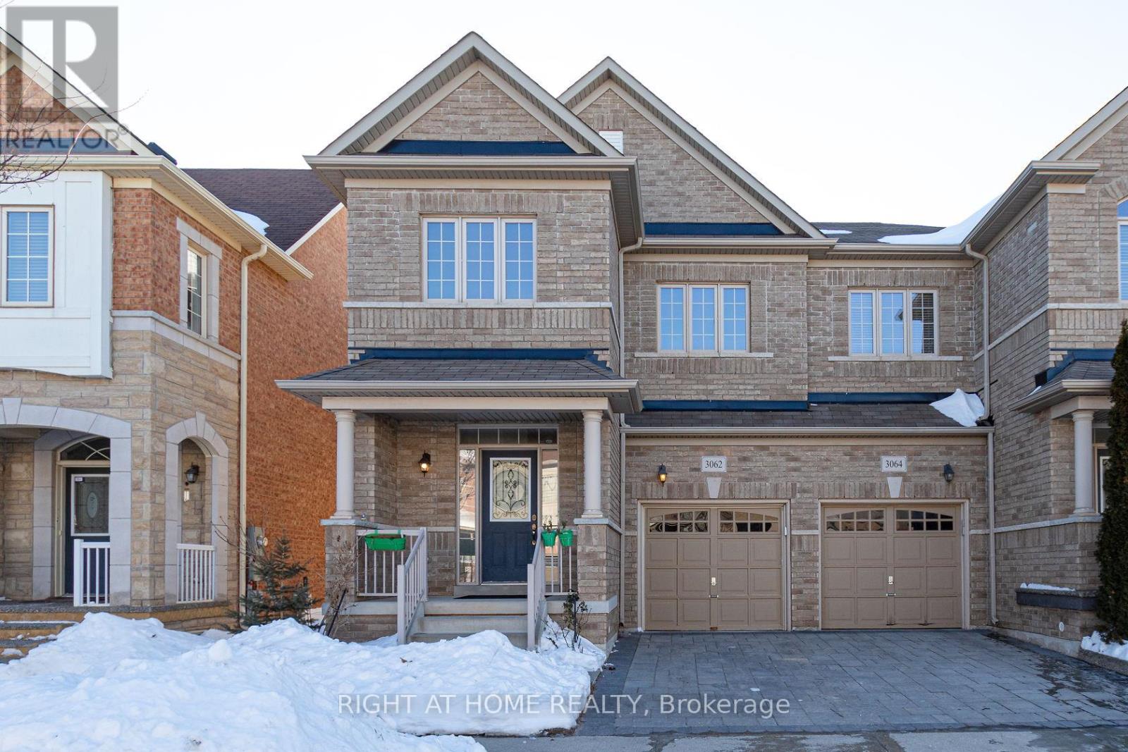 3062 Janice Drive, Oakville, Ontario  L6M 0S7 - Photo 2 - W12677362