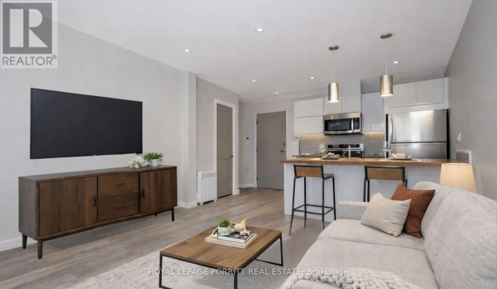 3 - 3411 Lake Shore Boulevard W, Toronto, Ontario  M8W 1N2 - Photo 4 - W12657400