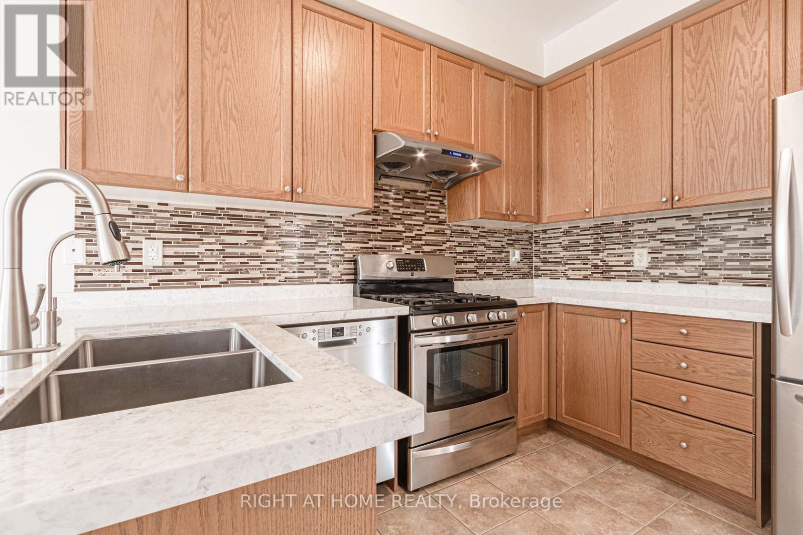 3062 Janice Drive, Oakville, Ontario  L6M 0S7 - Photo 12 - W12677362