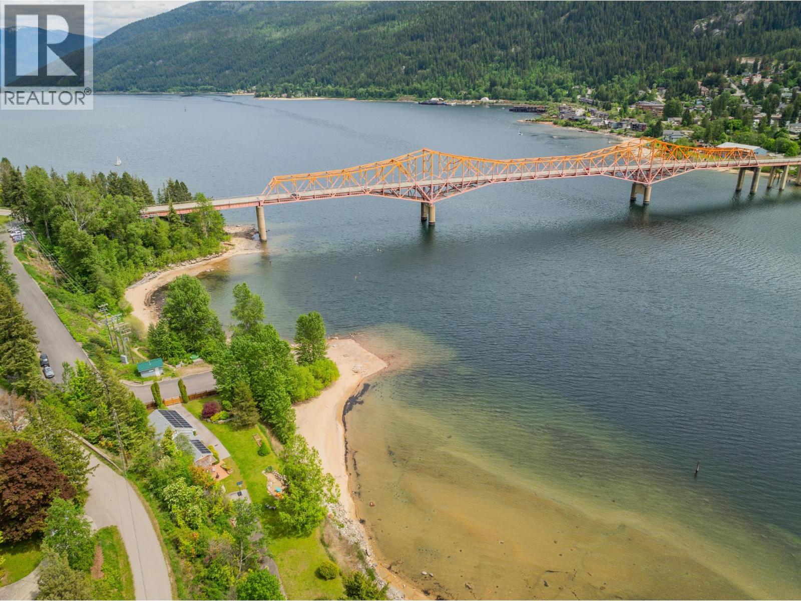 606 Jorgensen Road, Nelson, British Columbia  V1L 6M6 - Photo 1 - 10374461