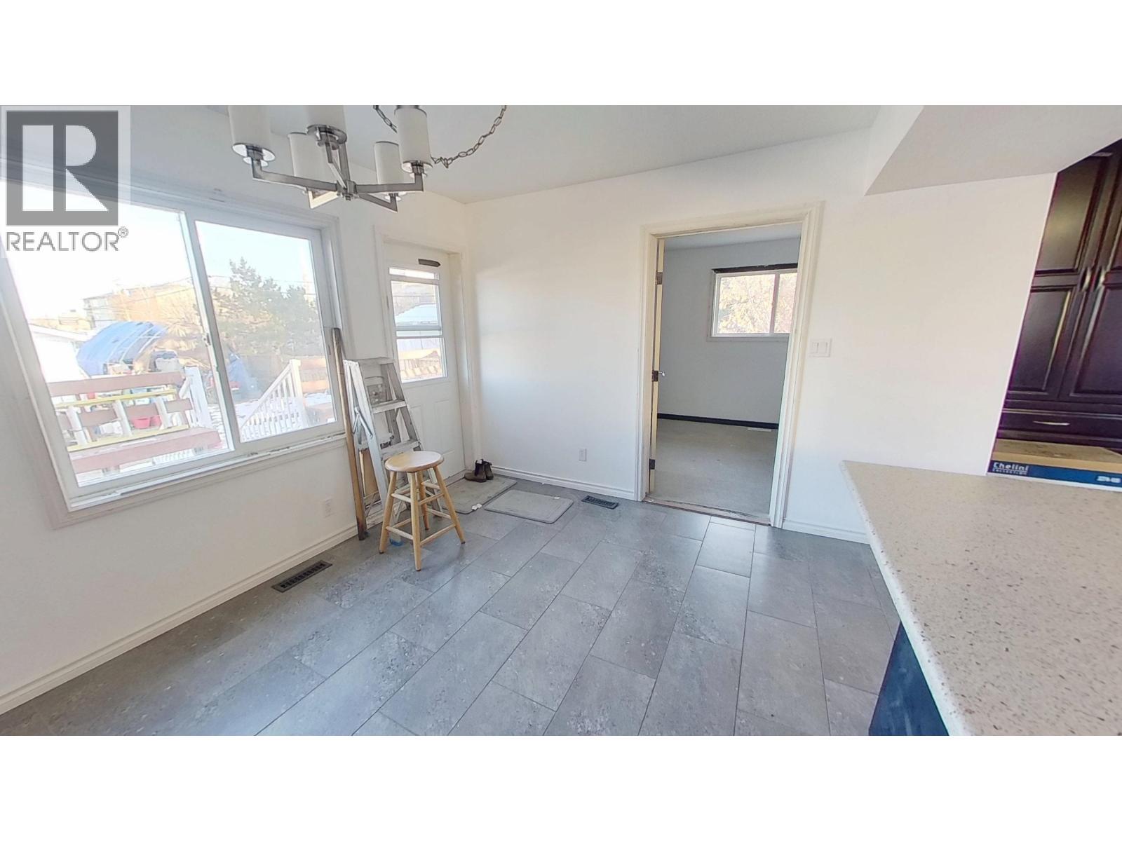 11015 102 Street, Fort St. John, British Columbia  V1J 4C2 - Photo 6 - R3065553