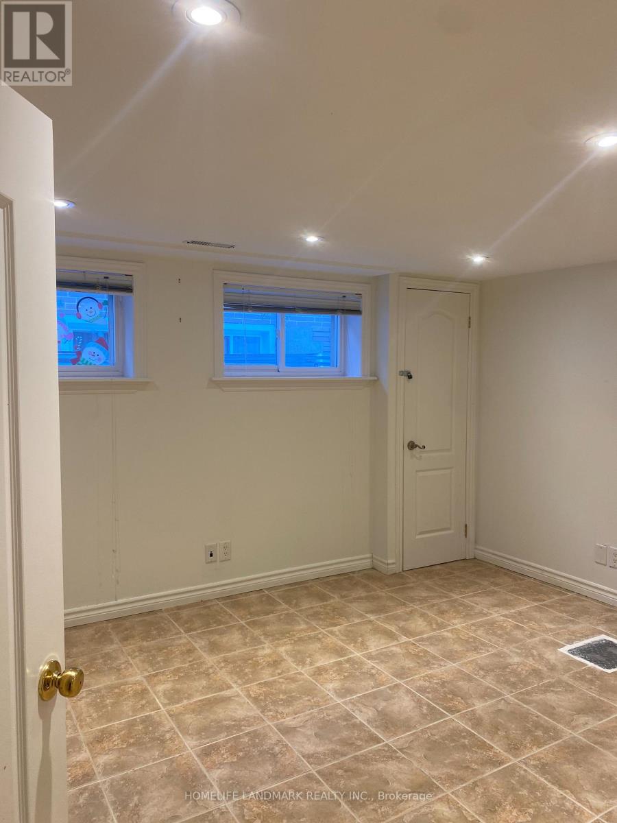 Basement - 111 Clifton Avenue, Toronto, Ontario  M3H 4L2 - Photo 10 - C12744174